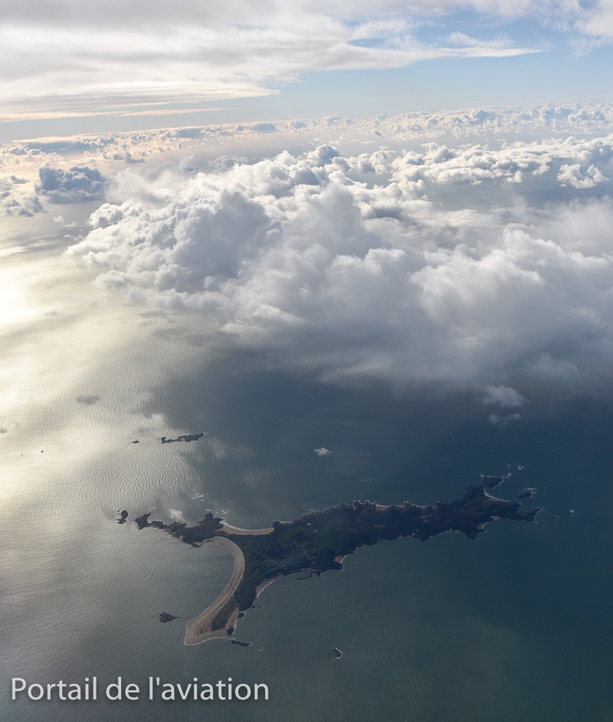 Nous survolons maintenant les iles Bretonnes