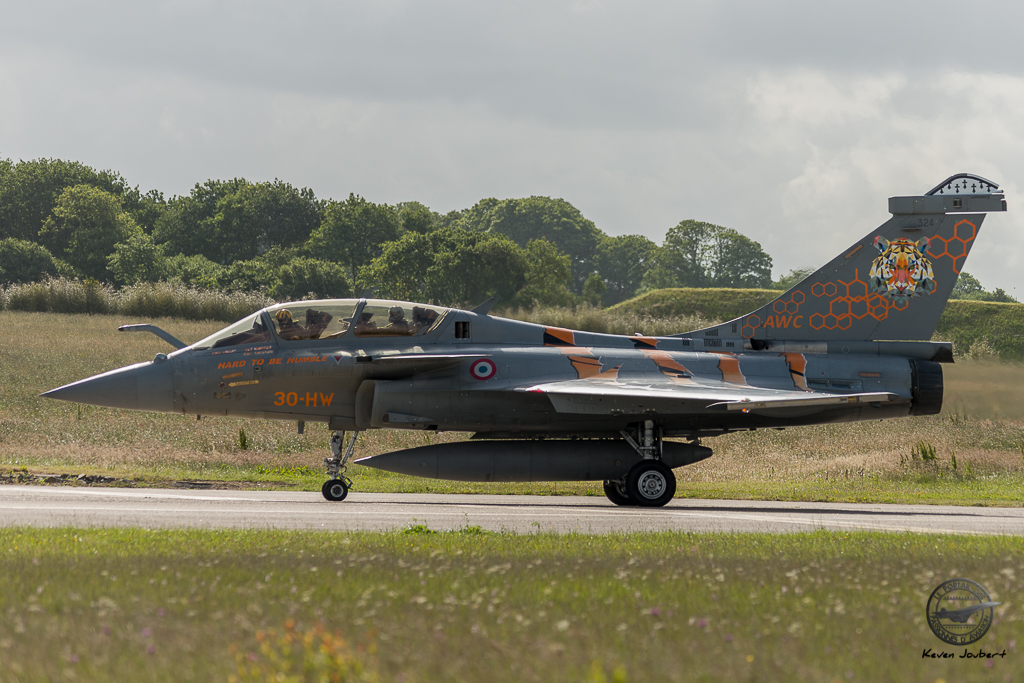 Rafale de l'Escadron de Chasse et d'Expérimentation 01/30 'Côte d'Argent'