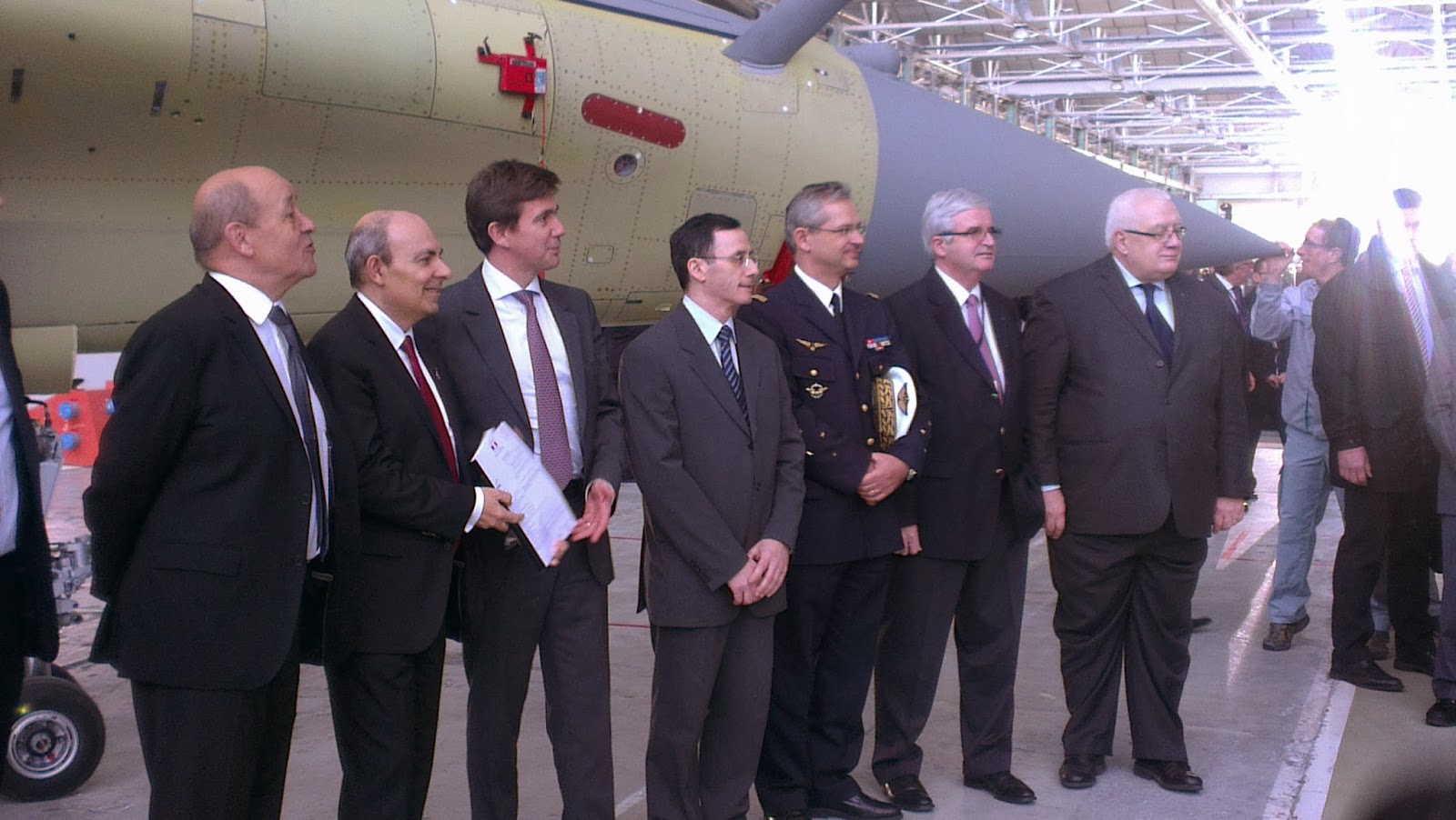 Visite de Le Drian à Mérignac : Des avancées majeures pour le Rafale, mais pas que...