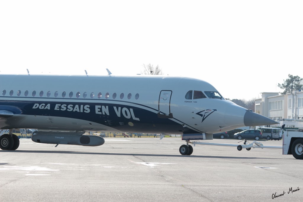 Visite du Fokker 100 de la DGA, futur banc d'essais Rafale