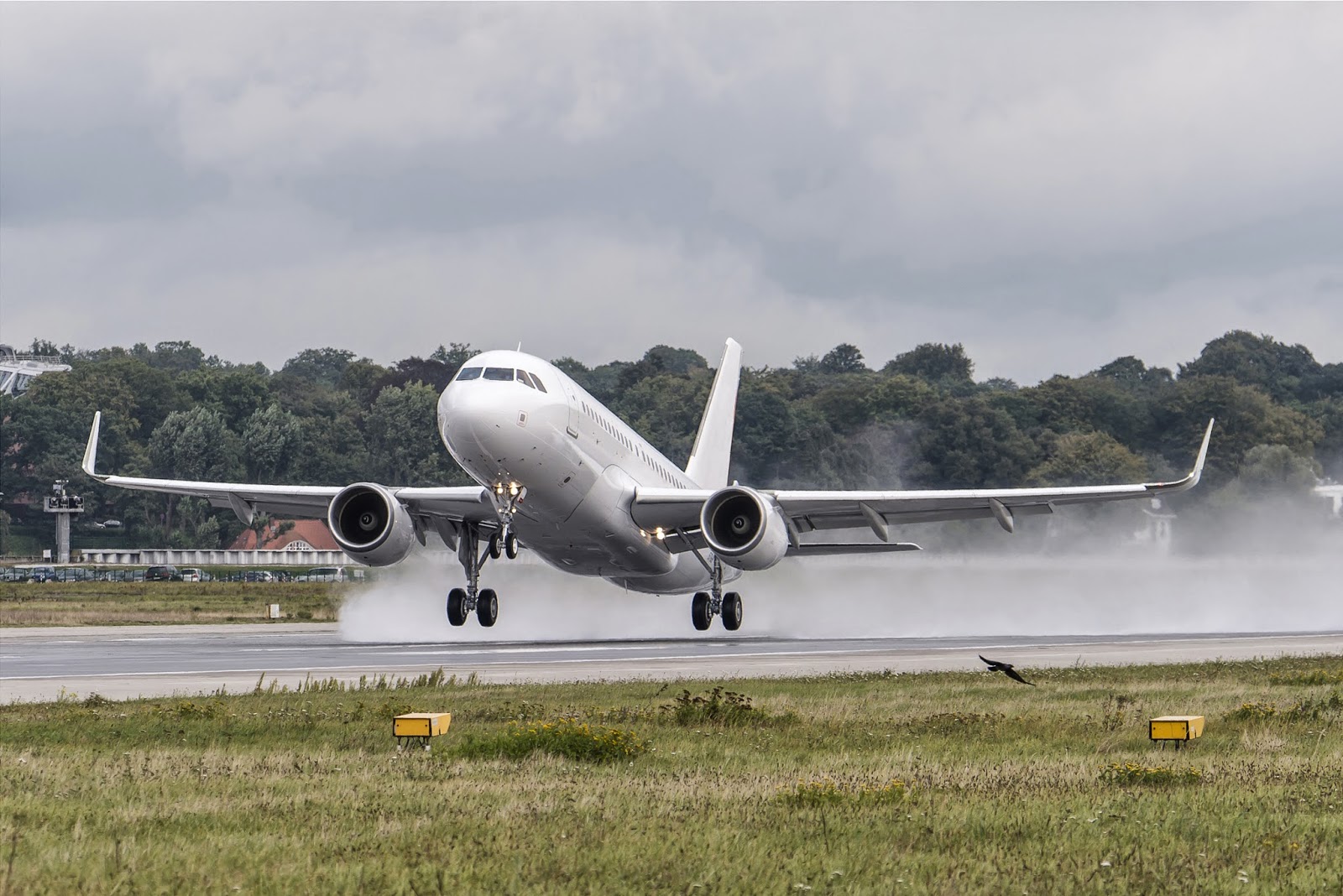 Lancement officiel de l'E-Fan, l'avion école tout électrique d'Airbus!