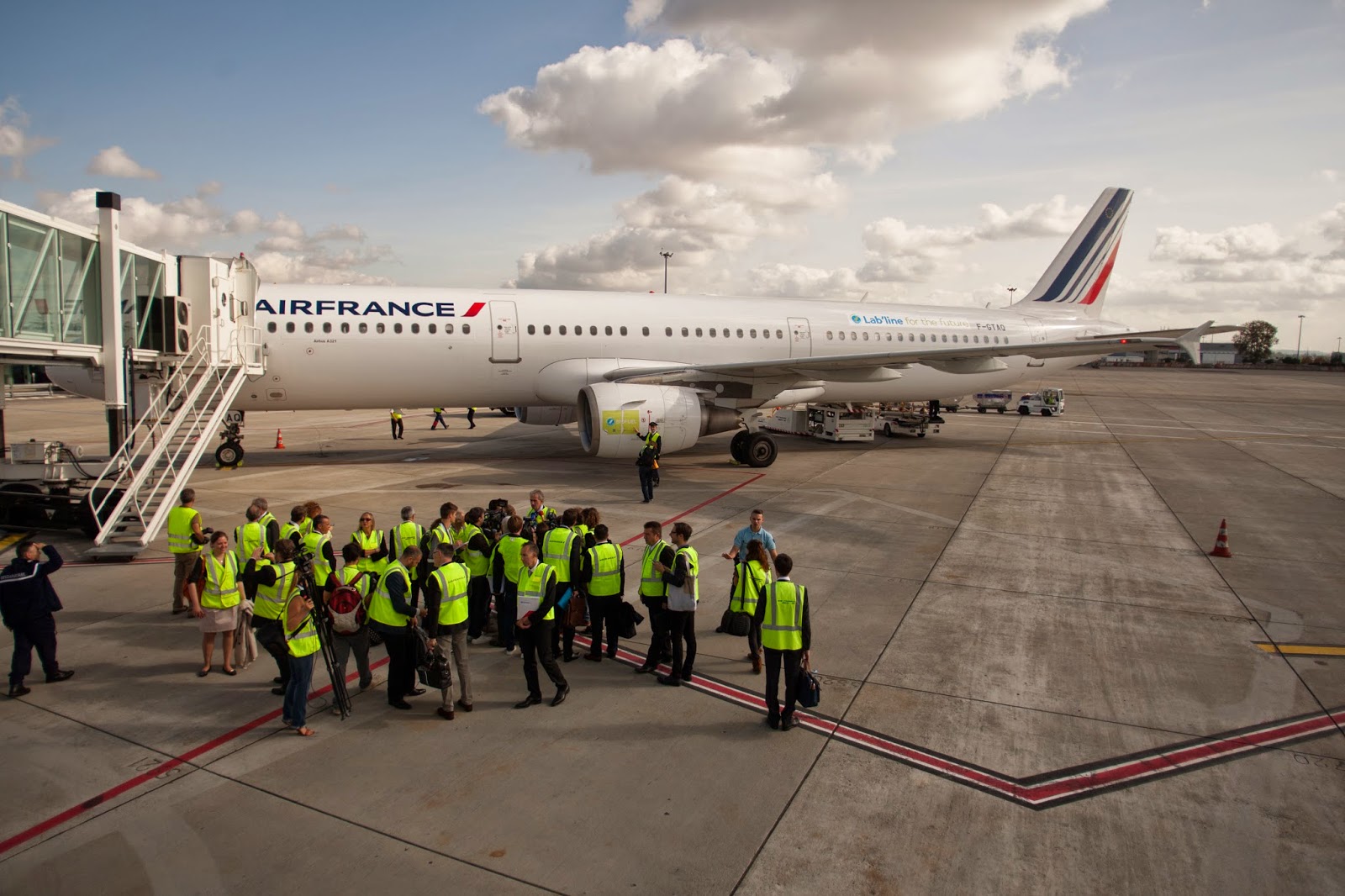 Air France lance un vol alimenté en bio-carburant