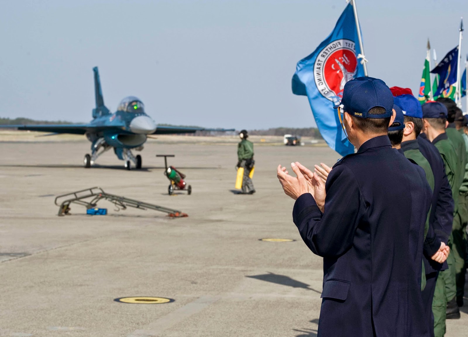 Japon : réception du premier F-2 restauré après le tsunami