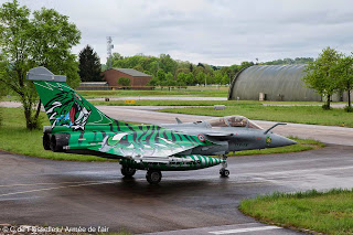 Nouvelle livrée mi tigre mi Hulk pour un Rafale du Provence