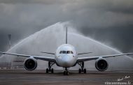 Le Boeing 787-9 d'Oman Air arrive à Paris